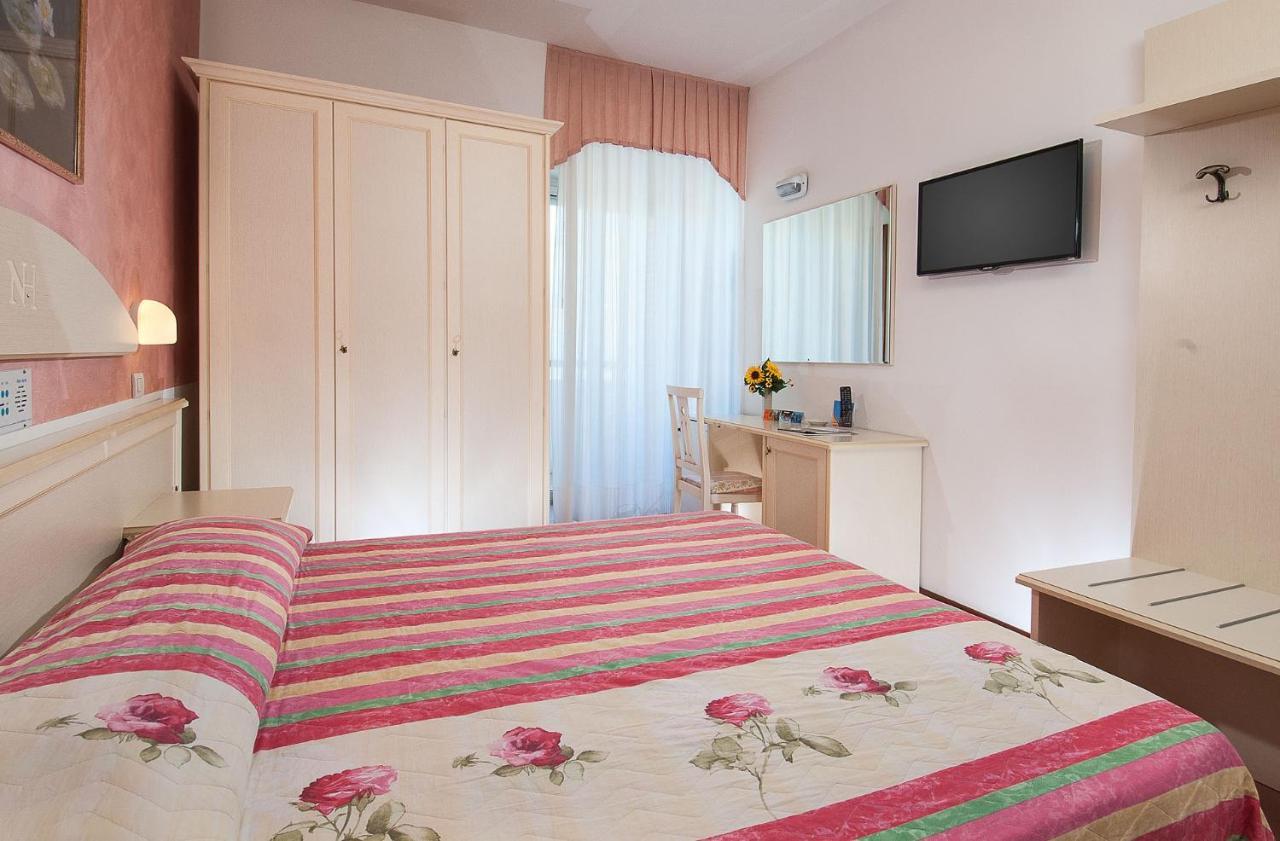 Hotel Napoleon Габичче-Маре Экстерьер фото